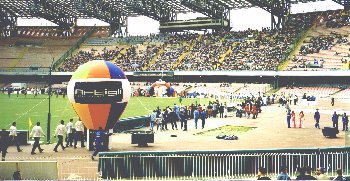 mongolfiera pubblicitaria allo stadio S.Paolo
